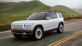 Rivian R2 Launch Edition – Glacier White